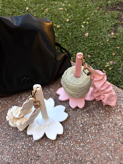 Travel Sakura Yarn Holder
